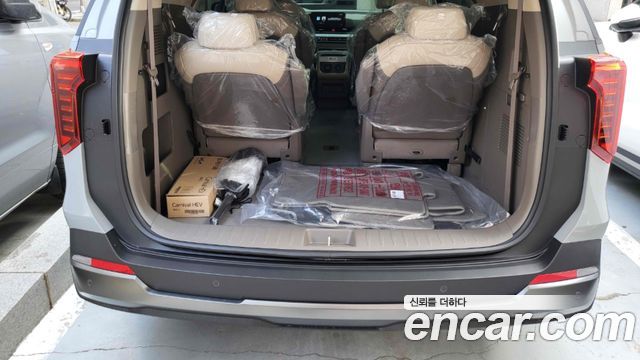 Kia Carnival Hev 9 Seater X Line — пробег 2 308 км — фото 4 из 5