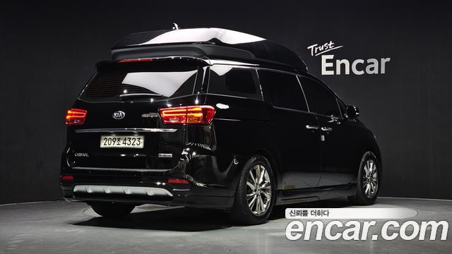 Kia Carnival из Кореи Encar