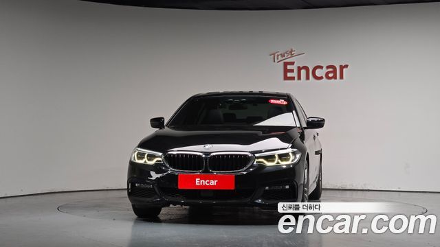 BMW 5-Series 520d xDrive M Sport Package — пробег 96 986 км — фото 3 из 5