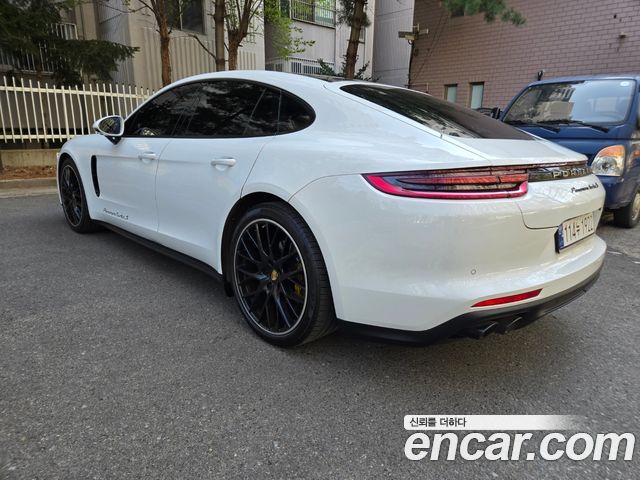 Porsche Panamera 3.0 AWD — пробег 90 000 км — фото 4 из 5
