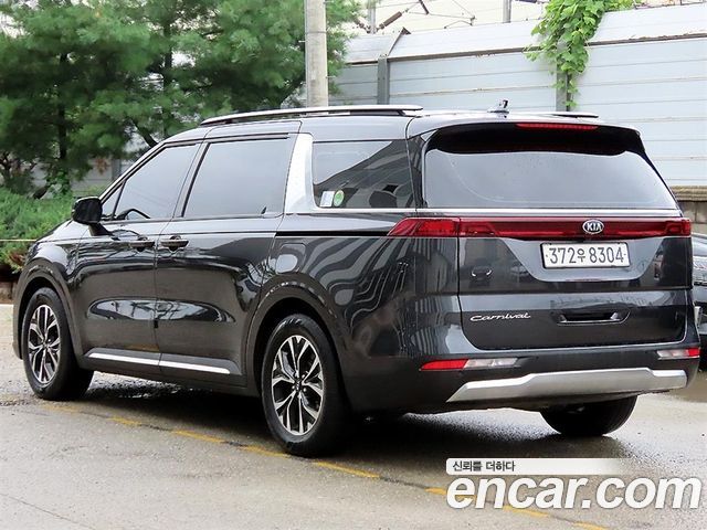 Kia Carnival из Кореи Encar