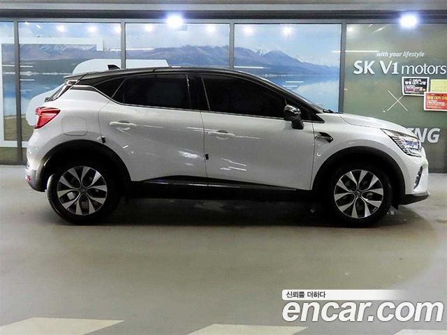 Renault (Samsung) Captur 1.3 TCe Intens — пробег 2 896 км — фото 3 из 5