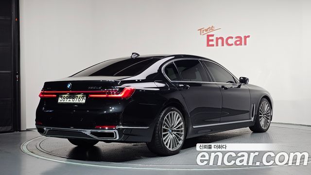 BMW 7-Series 730Ld xDrive Design Pure Excellence — пробег 176 884 км — фото 2 из 5