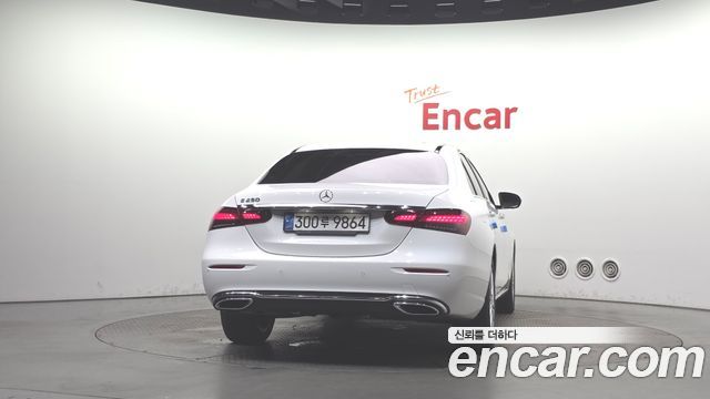 Mercedes-Benz E-Class из Кореи Encar