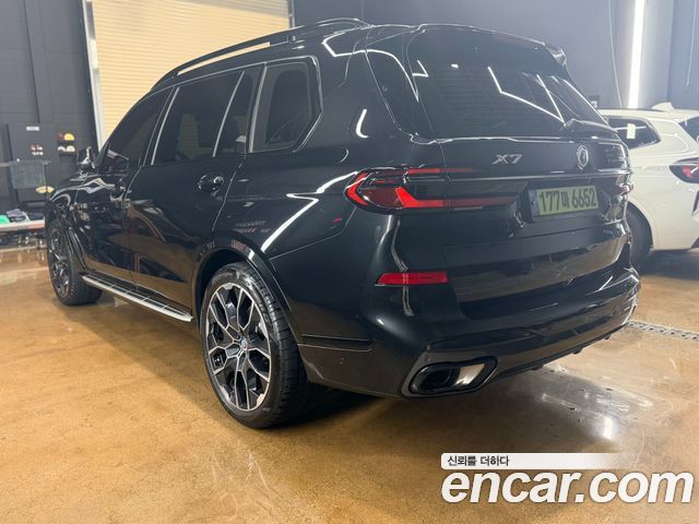 BMW X7 xDrive 40i M Sport 6STR — пробег 16 300 км — фото 2 из 5