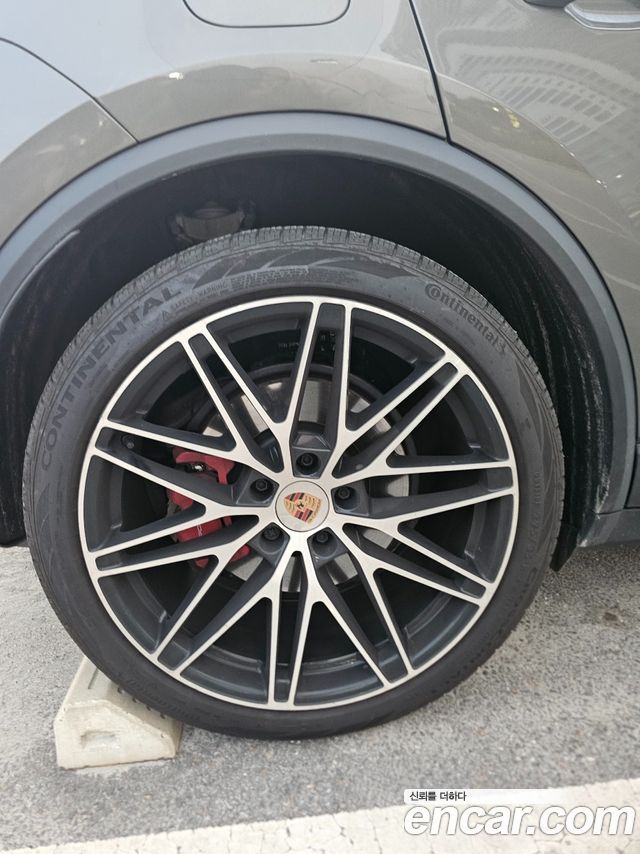 Porsche Macan из Кореи Encar