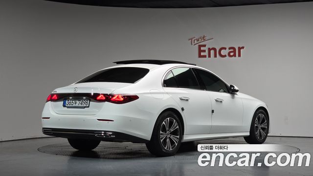 Mercedes-Benz E-Class из Кореи Encar