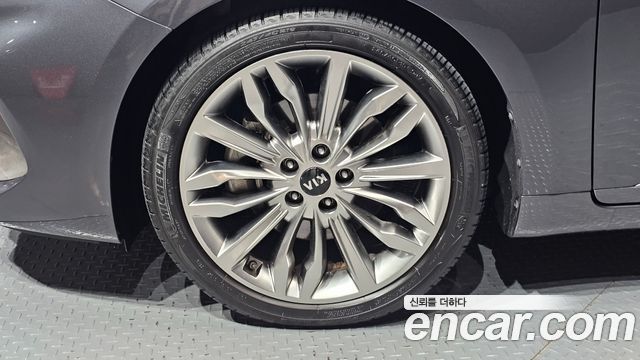 Kia K7 из Кореи Encar
