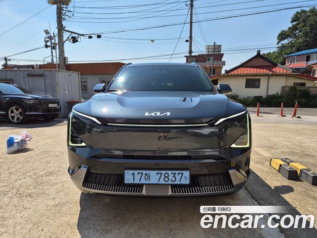 Kia EV5 Long Range 2WD Earth — пробег 425 км — фото 1 из 5