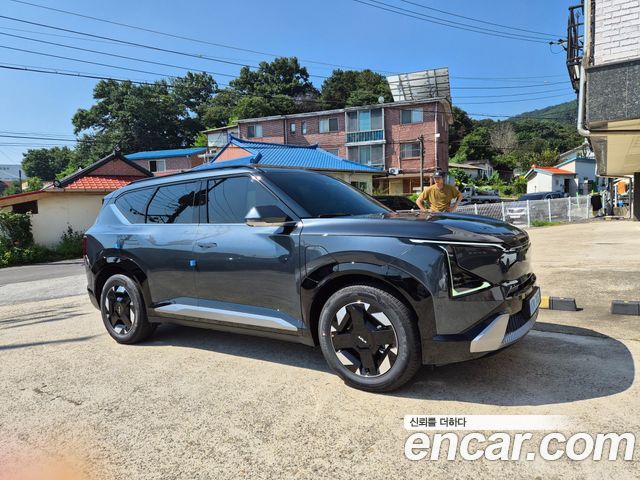 Kia EV5 Long Range 2WD Earth — пробег 425 км — фото 3 из 5