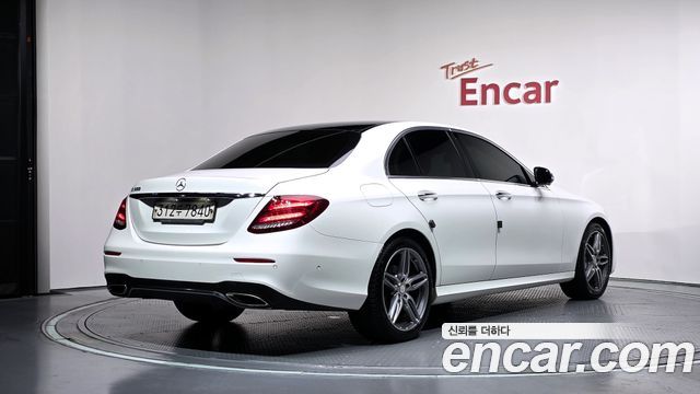 Mercedes-Benz E-Class из Кореи Encar
