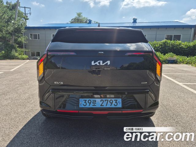 Kia EV3 Long Range 2WD GT Line — пробег 68 861 км — фото 4 из 5