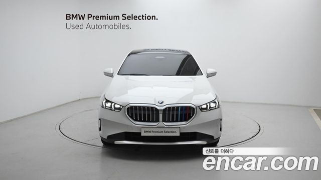 BMW 5-Series 530i xDrive — пробег 35 941 км — фото 3 из 5