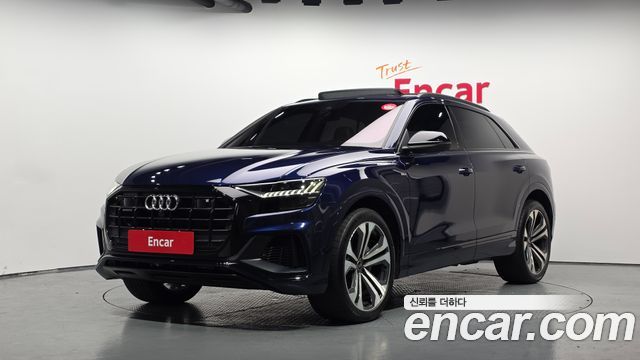 Audi Q8 55 TFSI Quattro Premium — пробег 19 320 км — фото 1 из 5