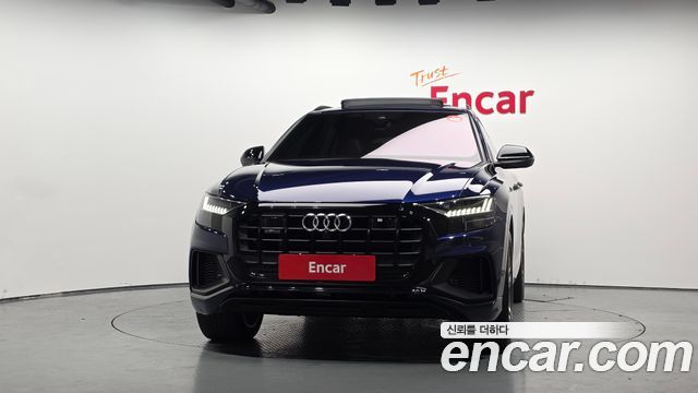 Audi Q8 55 TFSI Quattro Premium — пробег 19 320 км — фото 3 из 5