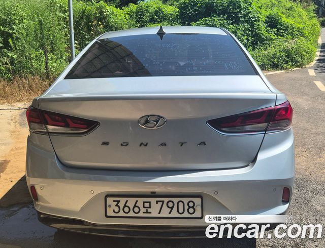 Hyundai Sonata LPI Taxi Style — пробег 174 090 км — фото 4 из 5