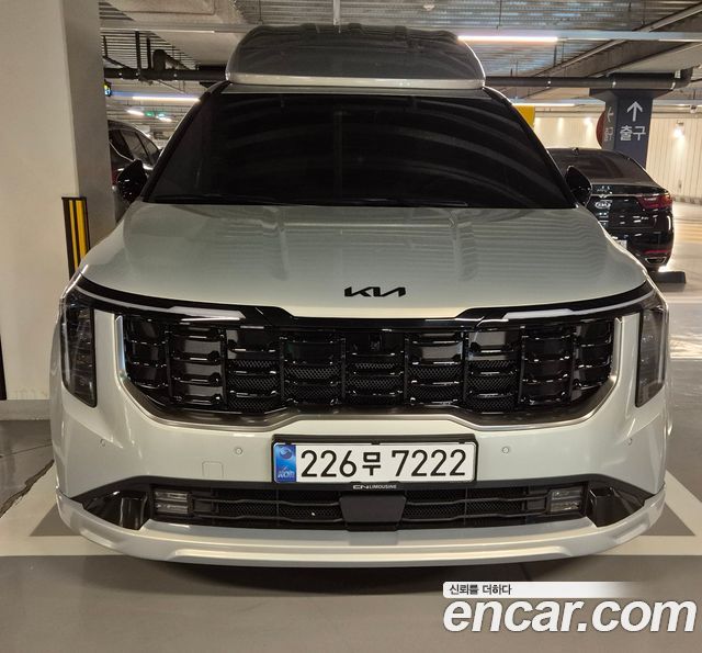 Kia Carnival Gasoline 9-Seater Signature — пробег 12 000 км — фото 3 из 5