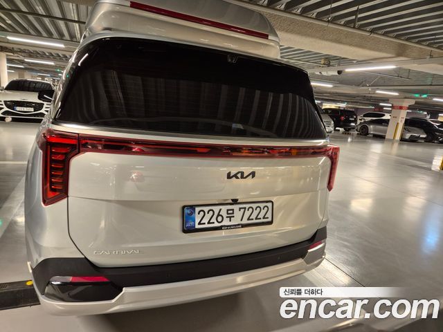 Kia Carnival Gasoline 9-Seater Signature — пробег 12 000 км — фото 4 из 5