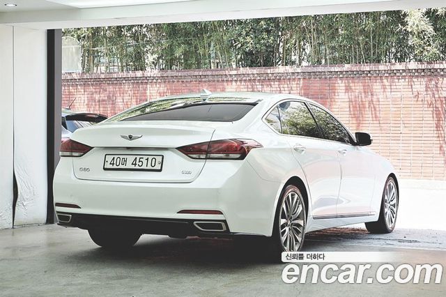 Hyundai Genesis из Кореи Encar
