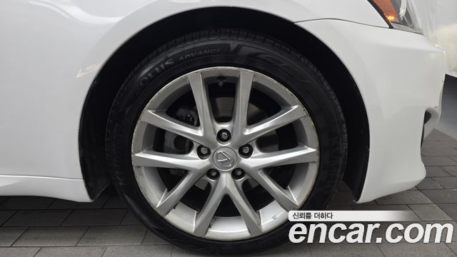 Lexus IS Premium XE20 — пробег 93 059 км — фото 5 из 5