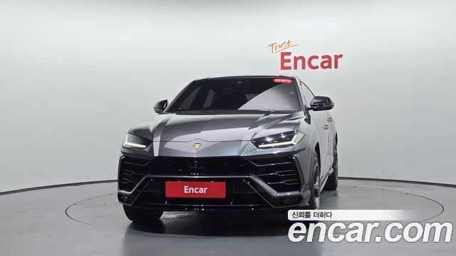Lamborghini Urus из Кореи Encar