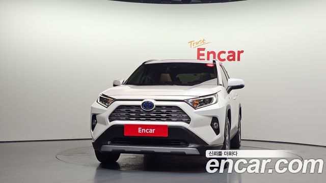 Toyota RAV4 2.5 4WD Hybrid — пробег 142 397 км — фото 3 из 5