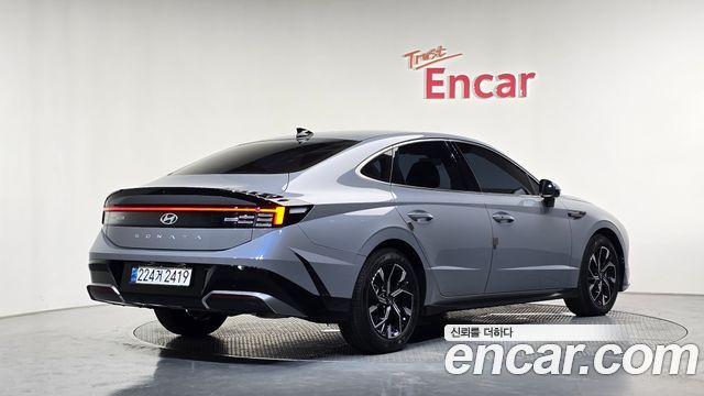 Hyundai Sonata 2.0 Exclusive — пробег 12 972 км — фото 2 из 5