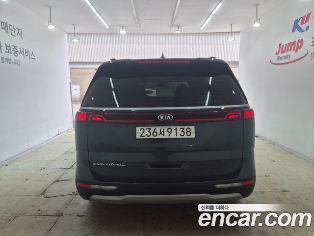 Kia Carnival 9-Seater Prestige — пробег 90 989 км — фото 4 из 5