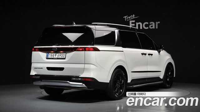 Kia Carnival 9-Seater Noblesse — пробег 64 428 км — фото 2 из 5