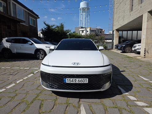 Hyundai Grandeur Premium — пробег 2 210 км — фото 1 из 5