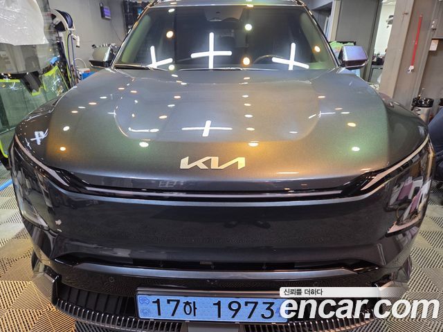 Kia EV5 Standard 2WD Earth — пробег 1 800 км — фото 3 из 5