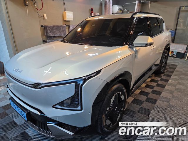 Kia EV5 Long Range 2WD Earth — пробег 1 500 км — фото 1 из 5