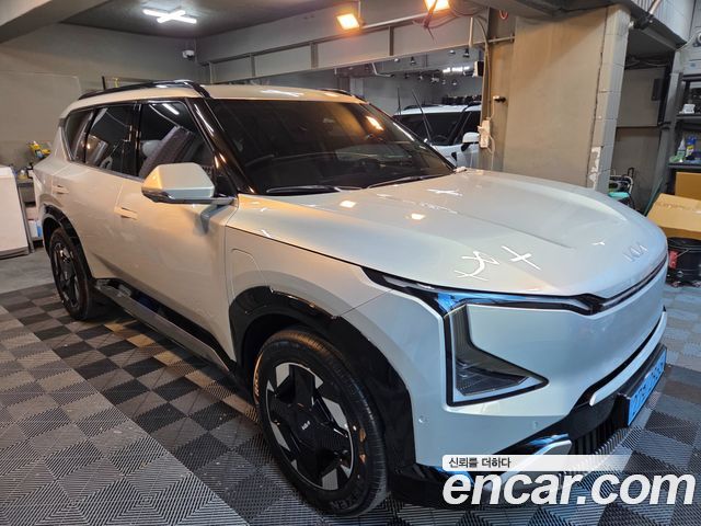 Kia EV5 Long Range 2WD Earth — пробег 1 500 км — фото 2 из 5