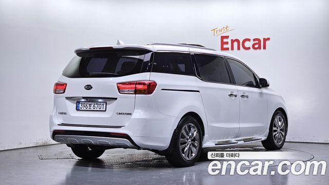 Kia Carnival из Кореи Encar