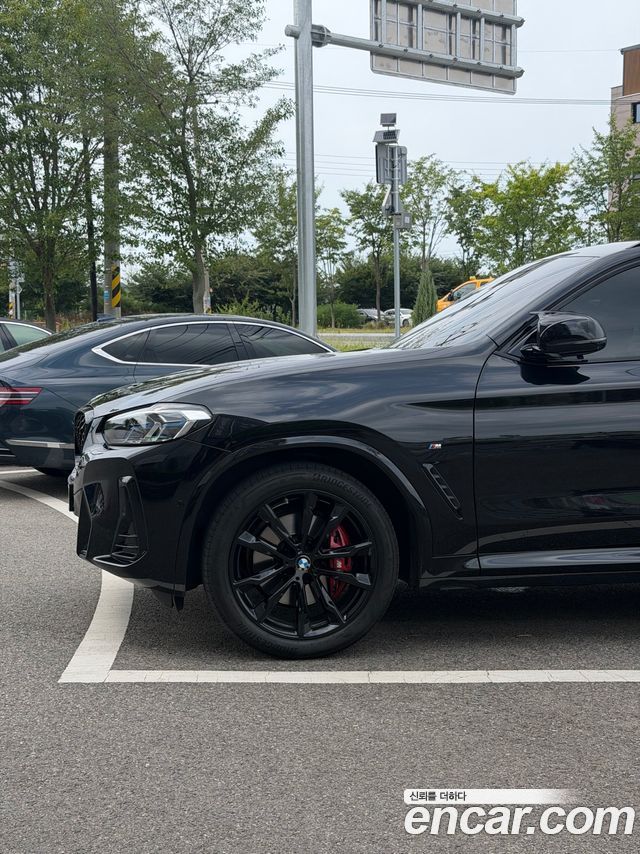 BMW X4 xDrive20i M Sports Pro — пробег 30 000 км — фото 2 из 5