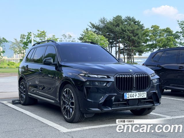 BMW X7 xDrive 40i M Sport 7STR — пробег 19 650 км — фото 5 из 5