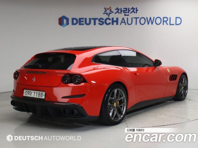 Ferrari GTC4 Lusso из Кореи Encar