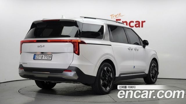 Kia Carnival Gasoline 9-Seater Noblesse — пробег 37 694 км — фото 2 из 5