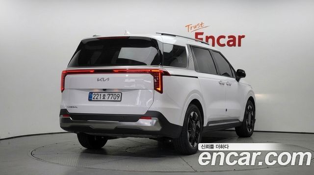 Kia Carnival Gasoline 9-Seater Noblesse — пробег 37 694 км — фото 4 из 5