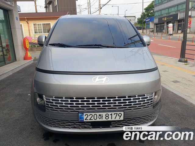 Hyundai Staria HEV 1.6 Tourer 9-Seater Modern — пробег 80 000 км — фото 3 из 5