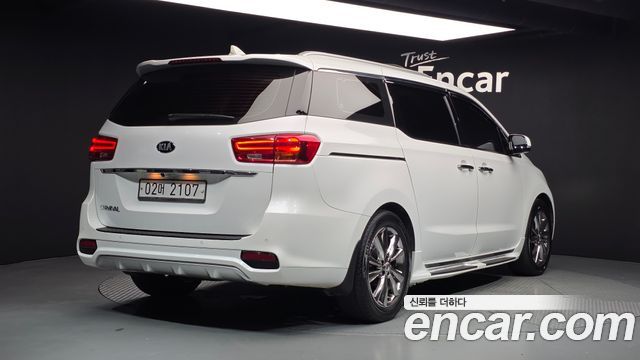 Kia Carnival из Кореи Encar