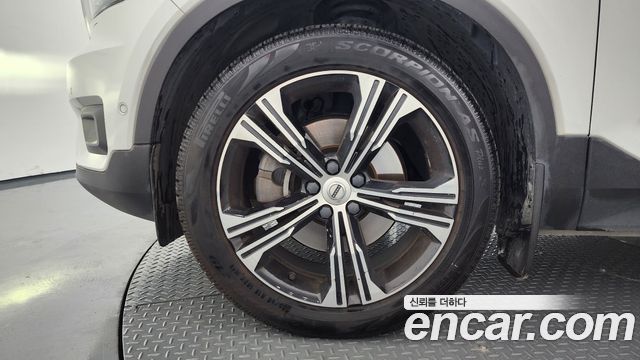Volvo XC40 из Кореи Encar