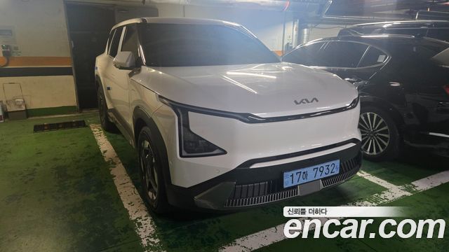 Kia EV5 Long Range 2WD AIr — пробег 750 км — фото 3 из 5