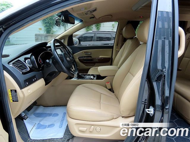 Kia Carnival 7-seater Hi-limousine VIP — пробег 137 319 км — фото 5 из 5