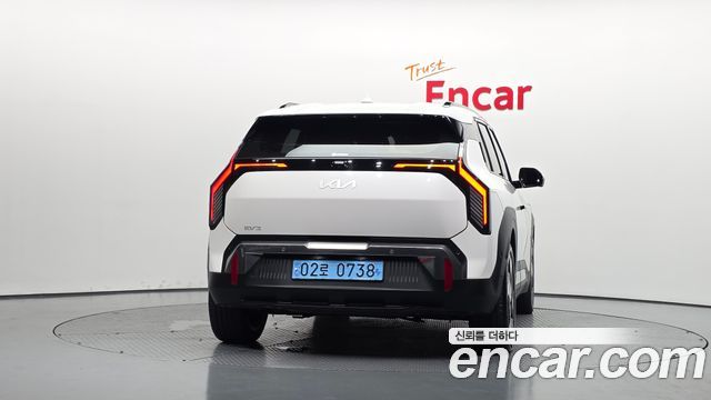 Kia EV3 из Кореи Encar