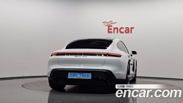 Porsche Taycan из Кореи Encar