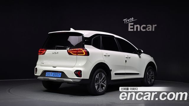 Kia Niro Air — пробег 57 438 км — фото 2 из 5