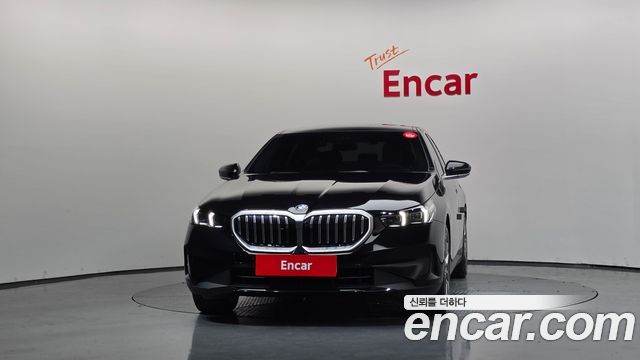BMW 5-Series 530i xDrive — пробег 46 800 км — фото 3 из 5