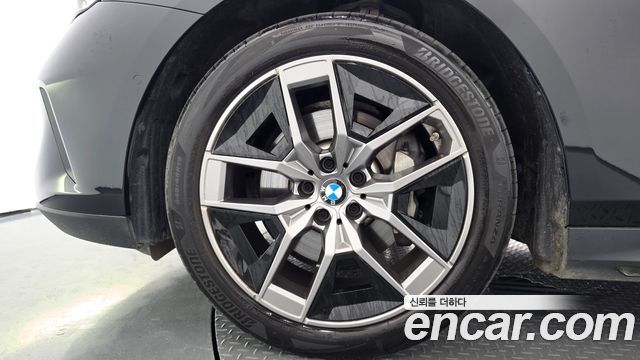 BMW 5-Series 530i xDrive — пробег 46 800 км — фото 5 из 5