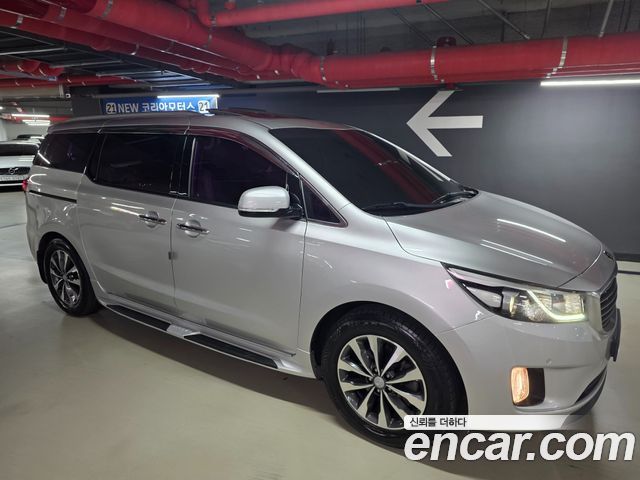 Kia Carnival 11-seater Noblesse — пробег 126 000 км — фото 1 из 5